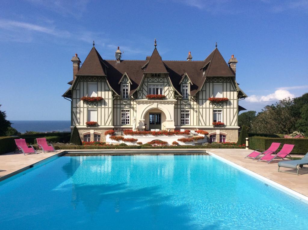 Manoir De Benerville Acomodação com café da manhã Deauville Exterior foto