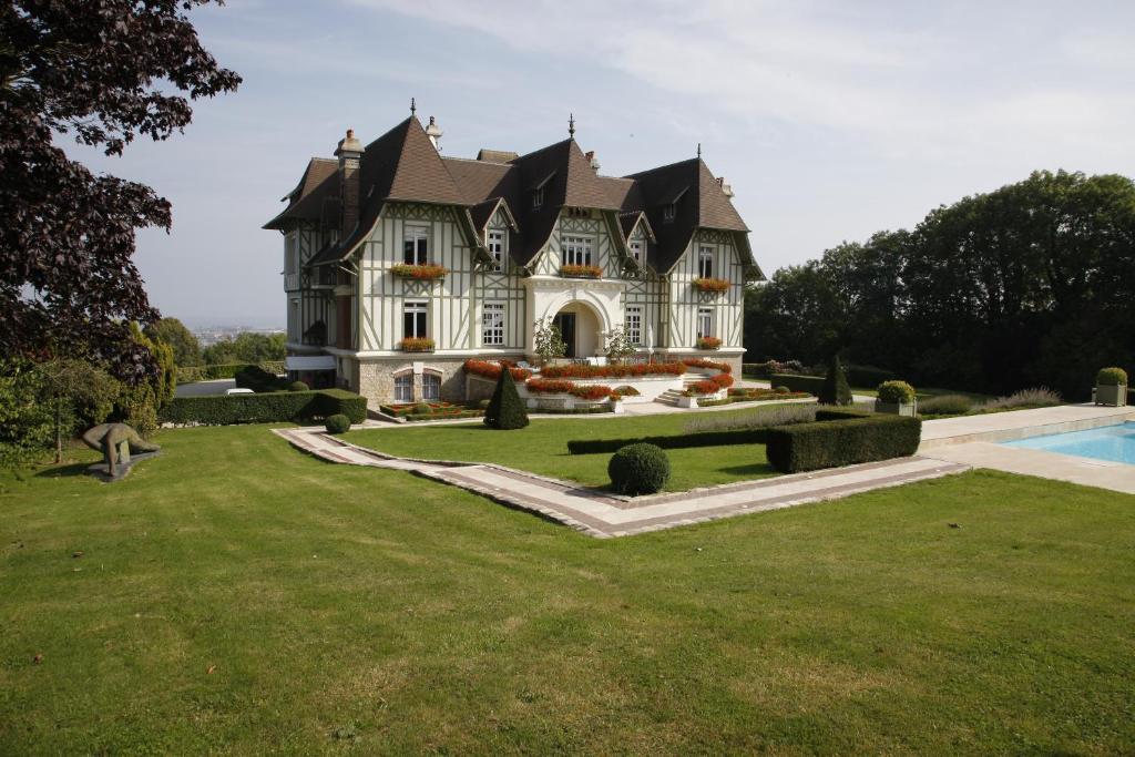 Manoir De Benerville Acomodação com café da manhã Deauville Exterior foto